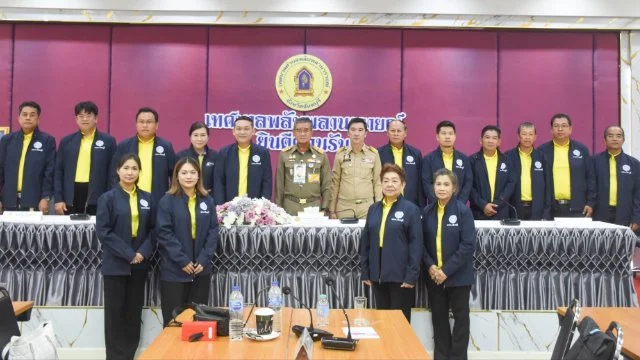 🏵 เทศบาลตำบลพลับพลานารายณ์ให้การต้อนรับ พลเอก เฉลิมชัย สิทธิสาท องคมนตรี ในการประชุมหมู่บ้านคชานุรักษ์และเครือข่าย