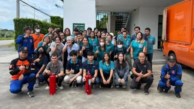 🏵 สนับสนุนวิทยากรให้ความรู้ในการฝึกซ้อมดับเพลิงและการอพยพหนีไฟ