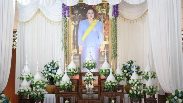 พิธีสวดพระพุทธมนต์ และเจริญจิตตภาวนา อุทิศถวาย แด่ สมเด็จพระนางเจ้าสิริกิติ์ พระบรมราชินีนาถ พระบรมราชชนนีพันปีหลวง