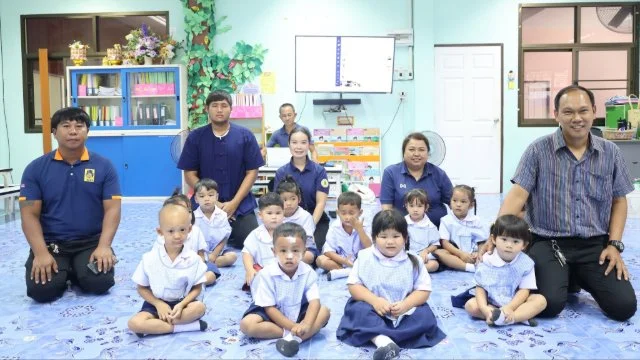 ปภ. เขต 17 จันทบุรี จัดฝึกอบรมให้ความรู้แก่เยาวชนระดับปฐมวัย อายุ 2-4 ปี แก่ศูนย์พัฒนาเด็กเล็กในสังกัดเทศบาลตำบลพลับพลานารายณ์ (วัดเนินสูง) หัวข้อ " ระวังคนแปลกหน้า และอุบัติภัยในโรงเรียน"
